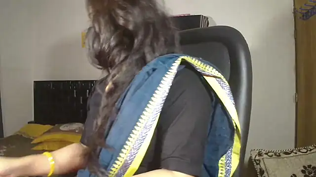 Ayat Afnan online show from February 2, 7:02 pm