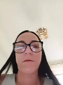IzabelllNoir online show from June 4, 9:36 am