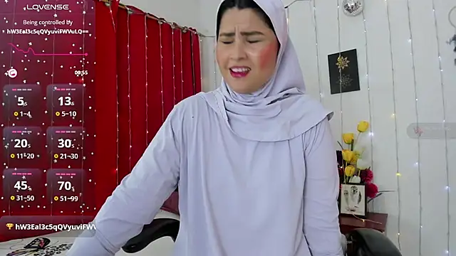 AishaAmin  online show from October 24, 12:23 pm