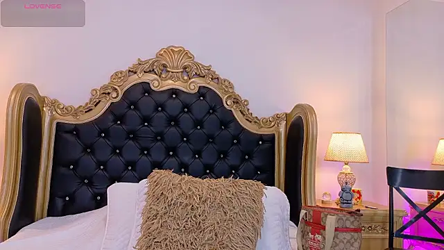 AdelinaVans online show from March 16, 11:36 am