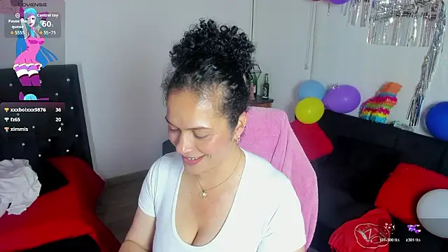 Aliciia cute1 online show from February 27, 1:38 am