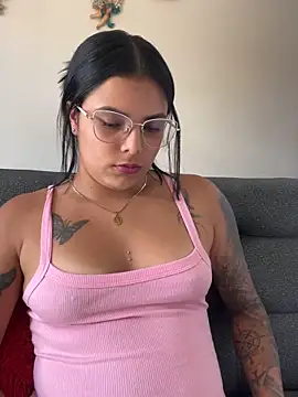 Shasa 8 online show from April 4, 7:02 pm