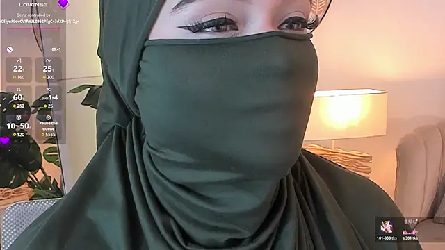 anna-henao online show from April 18, 8:42 pm