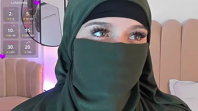 Snapshot of anna-henao chatting on September 9, 10:09 pm anna-henao online show from September 9, 10:09 pm