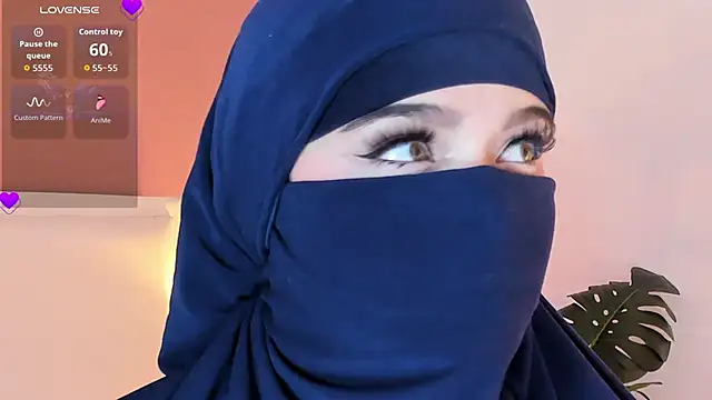 Snapshot of anna-henao chatting on October 3, 7:19 pm anna-henao online show from October 3, 7:19 pm