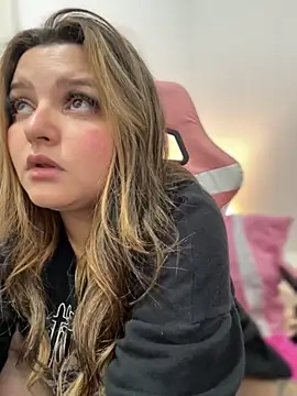 SweetPaige  online show from October 18, 8:10 pm