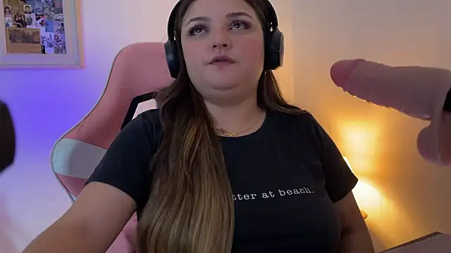 SweetPaige  online show from November 17, 12:55 am