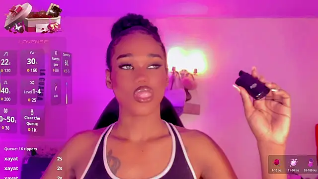 naomy  xx online show from February 12, 3:19 am