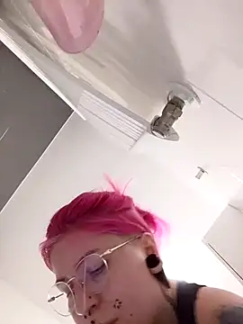 divine eve online show from October 9, 1:26 pm