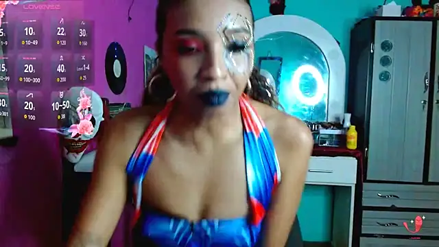 Snapshot of sensitive_brunette chatting on October 22, 10:59 pm sensitive brunette online show from October 22, 10:59 pm