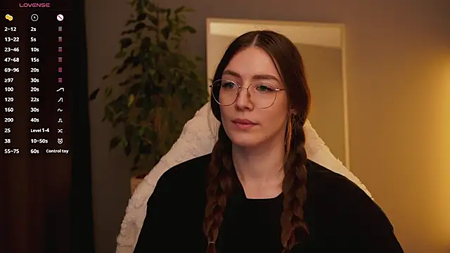 Ester Hill online show from November 7, 9:04 am