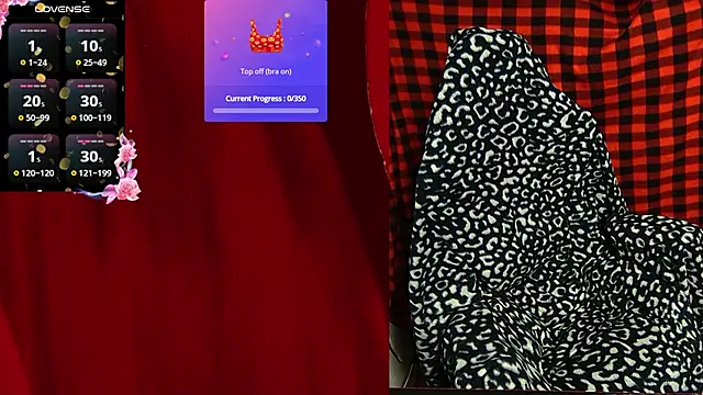 Snapshot of ElliMoor chatting on September 23, 11:30 am ElliMoor online show from September 23, 11:30 am