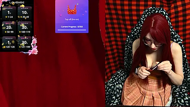 Snapshot of ElliMoor chatting on September 22, 11:19 am ElliMoor online show from September 22, 11:19 am