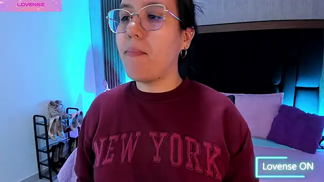 sweet--emily online show from October 14, 4:15 am