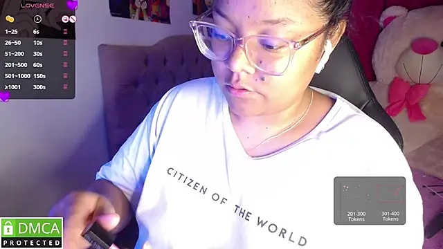 Snapshot of KittyHot20 chatting on September 24, 3:27 am KittyHot20 online show from September 24, 3:27 am