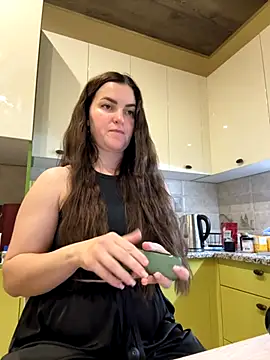 Karolina llove online show from November 8, 11:10 pm