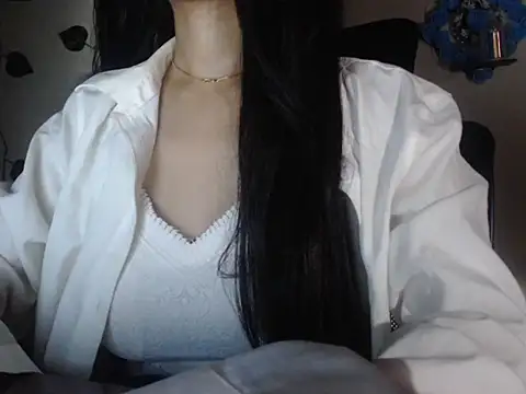 emma 06xh online show from June 3, 8:25 pm