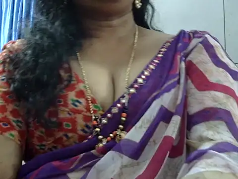 Snapshot of Vijji-telugu chatting on October 24, 4:08 am Vijji-telugu online show from October 24, 4:08 am