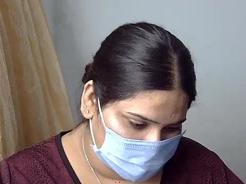 cutelady65 online show from January 18, 12:45 pm