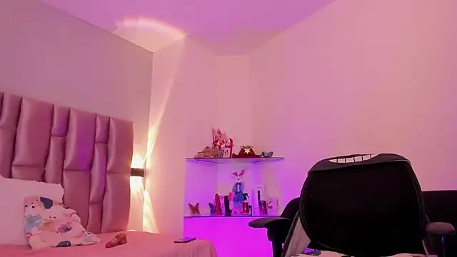 NikyBrookss online show from March 14, 9:38 pm