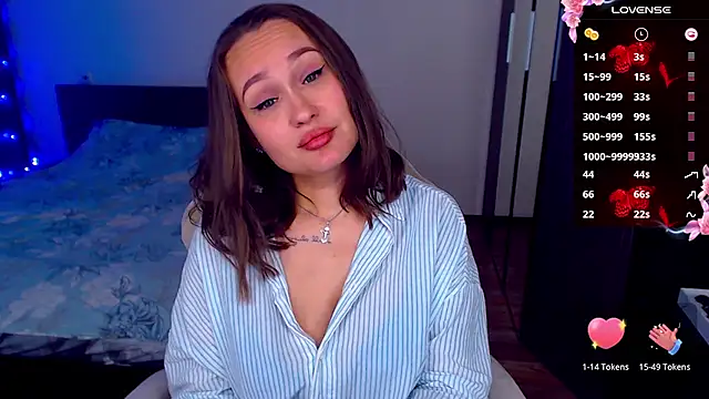 Cutie-Melanie online show from October 19, 12:12 am