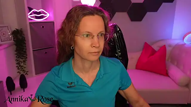 AnnikaRose online show from February 21, 4:08 pm