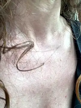 AnnikaRose online show from April 21, 9:38 am