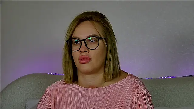 MariaNeumann online show from September 26, 6:55 am