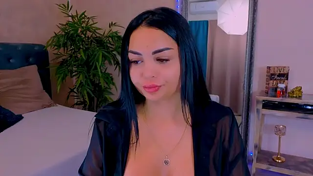 MichelleReys online show from October 19, 7:16 pm