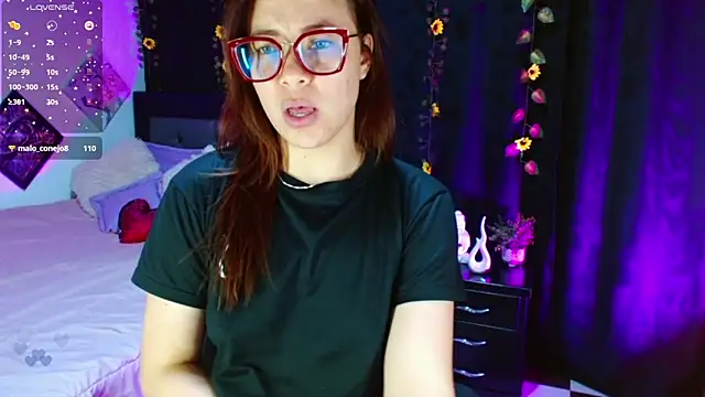 SharonR1 online show from November 3, 11:42 pm