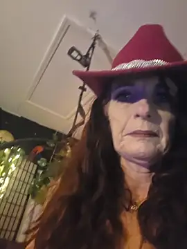 Avaivory online show from December 14, 8:42 am