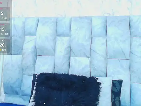 charlotte  G online show from September 25, 11:31 am