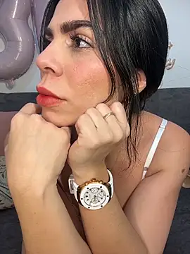 valecruz903 online show from November 6, 11:32 pm