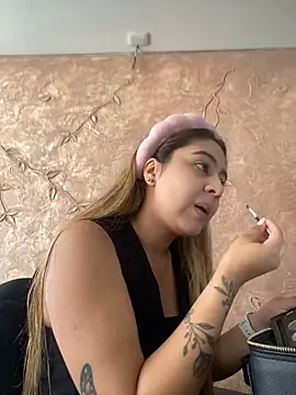 Miabonnett  online show from September 24, 12:04 pm