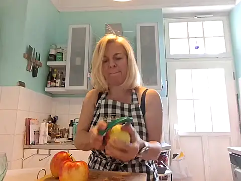 FrauleinSchmitt online show from September 26, 10:02 am