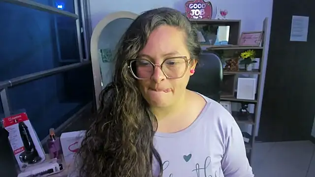 SaraThomso online show from November 13, 3:27 am