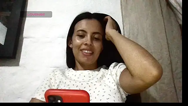 Snapshot of stefany_sexxx chatting on October 3, 2:05 am stefany sexxx online show from October 3, 2:05 am