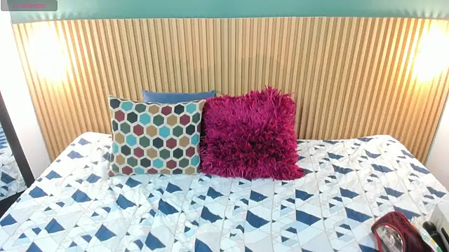  anavictoria  online show from November 26, 6:31 pm