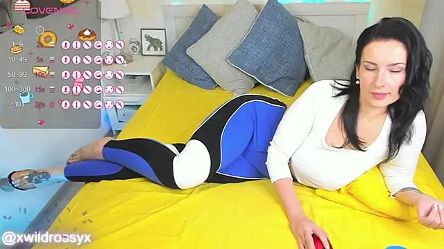 wildrossy online show from November 23, 3:09 am