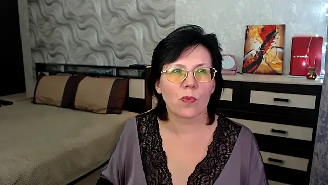 VitaCharm online show from February 23, 7:35 pm