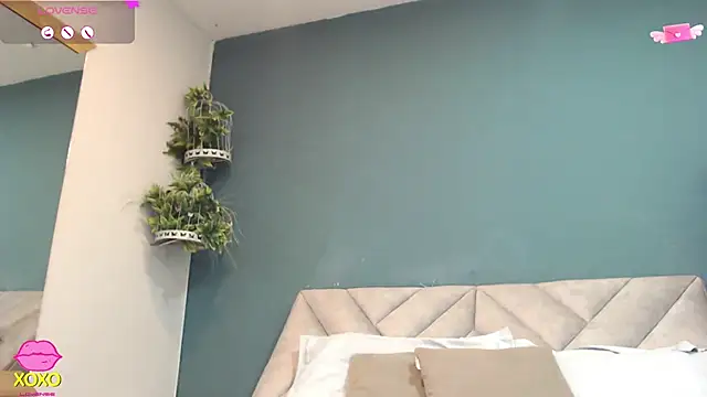 SharisWillian online show from April 17, 3:41 am