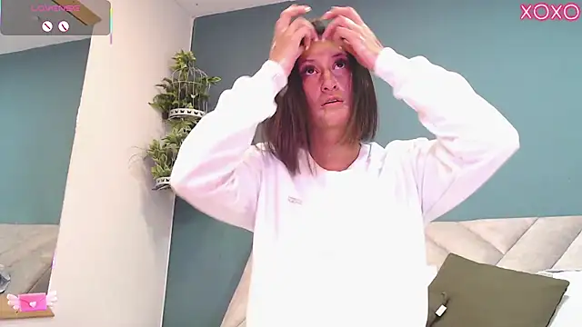 SharisWillian online show from October 27, 4:19 am