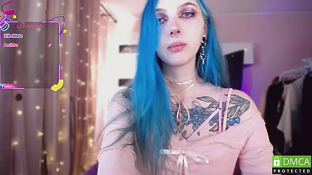 JustMeowGirl online show from November 28, 5:10 am