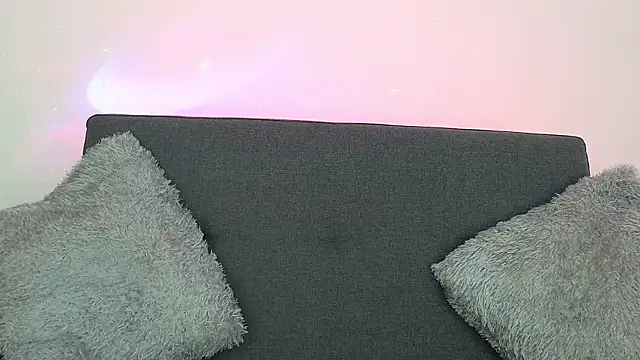 Snapshot of mia_roux13 chatting on October 4, 11:42 pm mia roux13 online show from October 4, 11:42 pm