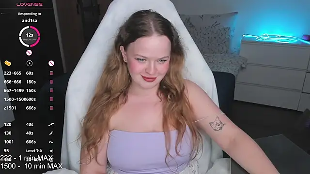 Snapshot of HANNA_MONTANAS chatting on September 19, 6:07 pm HANNA MONTANAS online show from September 19, 6:07 pm
