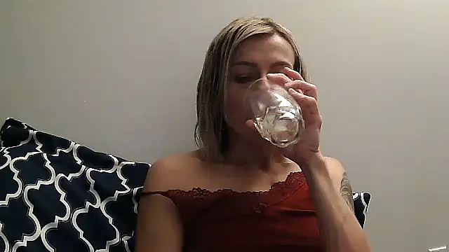 Snapshot of anechka1 chatting on October 19, 12:45 am anechka1 online show from October 19, 12:45 am