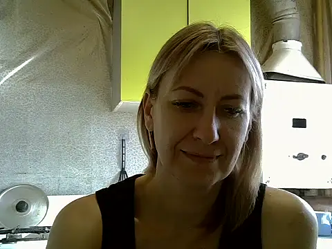 Snapshot of AshleyXHoney chatting on September 16, 6:54 am AshleyXHoney online show from September 16, 6:54 am