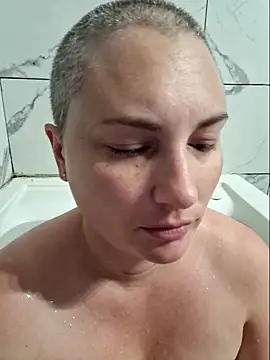 MilfyMrsRobinson online show from May 24, 9:36 pm