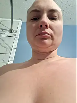 MilfyMrsRobinson online show from May 20, 11:18 am