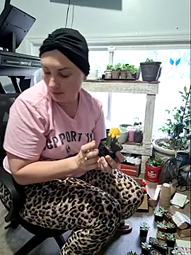 MilfyMrsRobinson online show from May 11, 8:28 pm